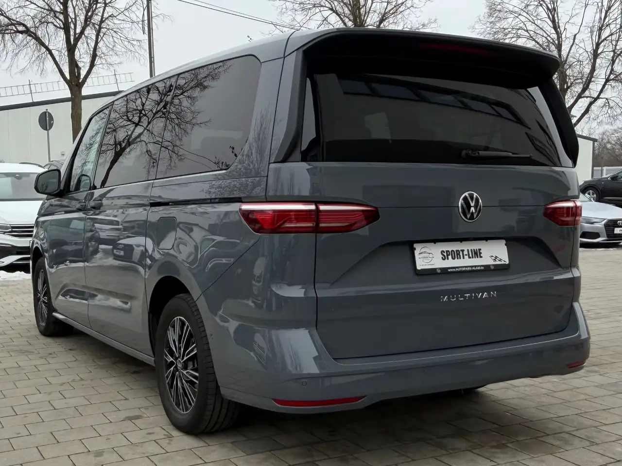 Volkswagen T7 Multivan 3