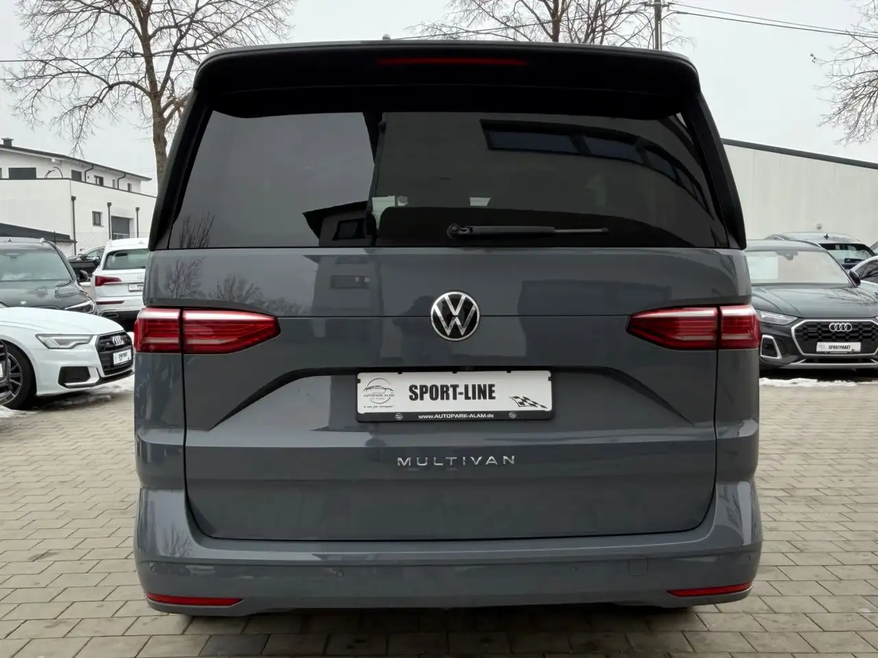 Volkswagen T7 Multivan 4