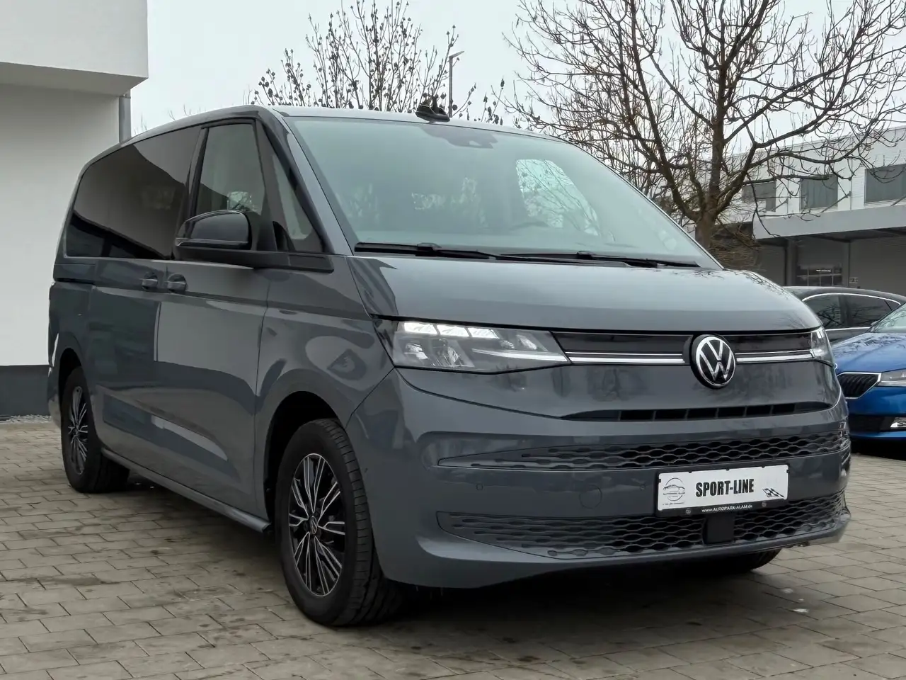 Volkswagen T7 Multivan 7