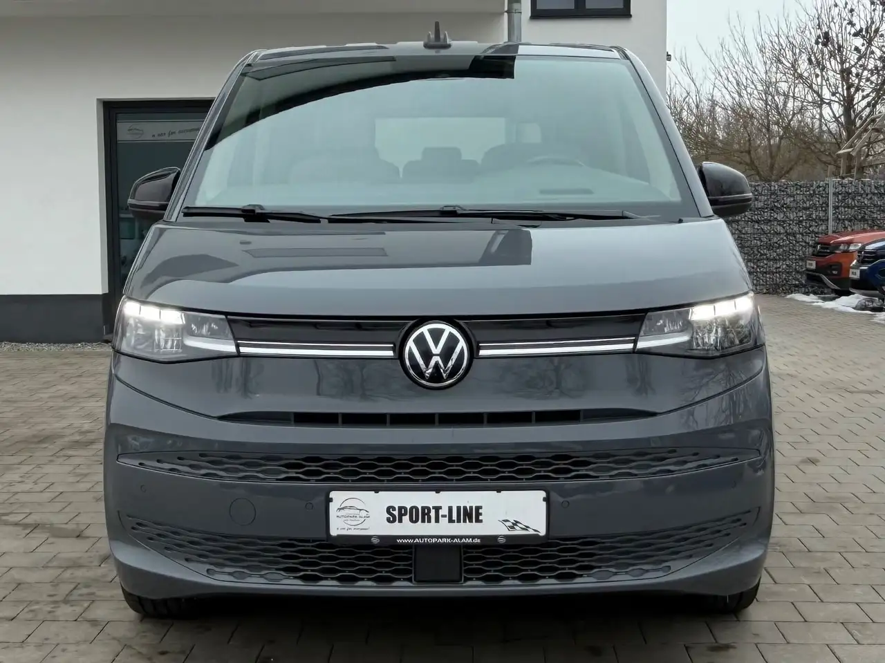 Volkswagen T7 Multivan 8