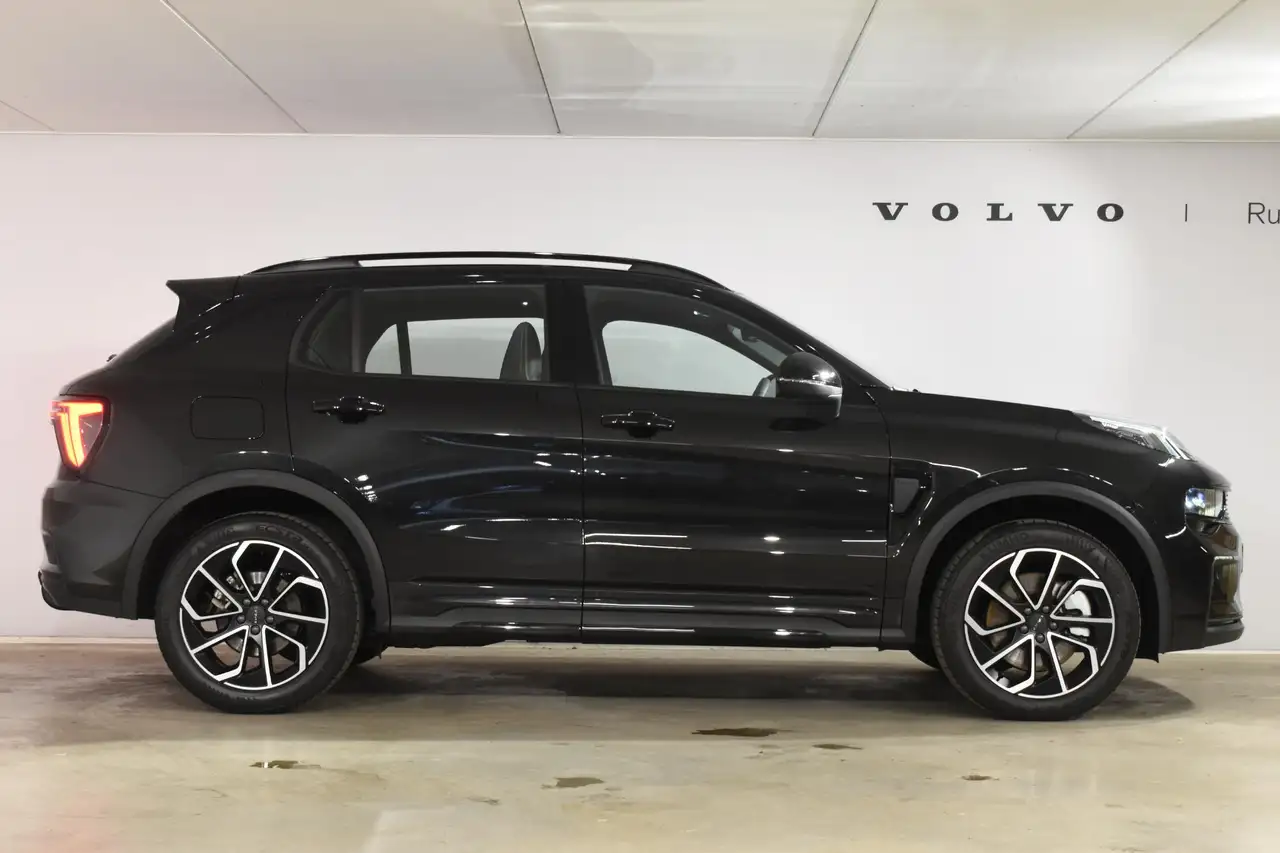 Lynk & Co 6