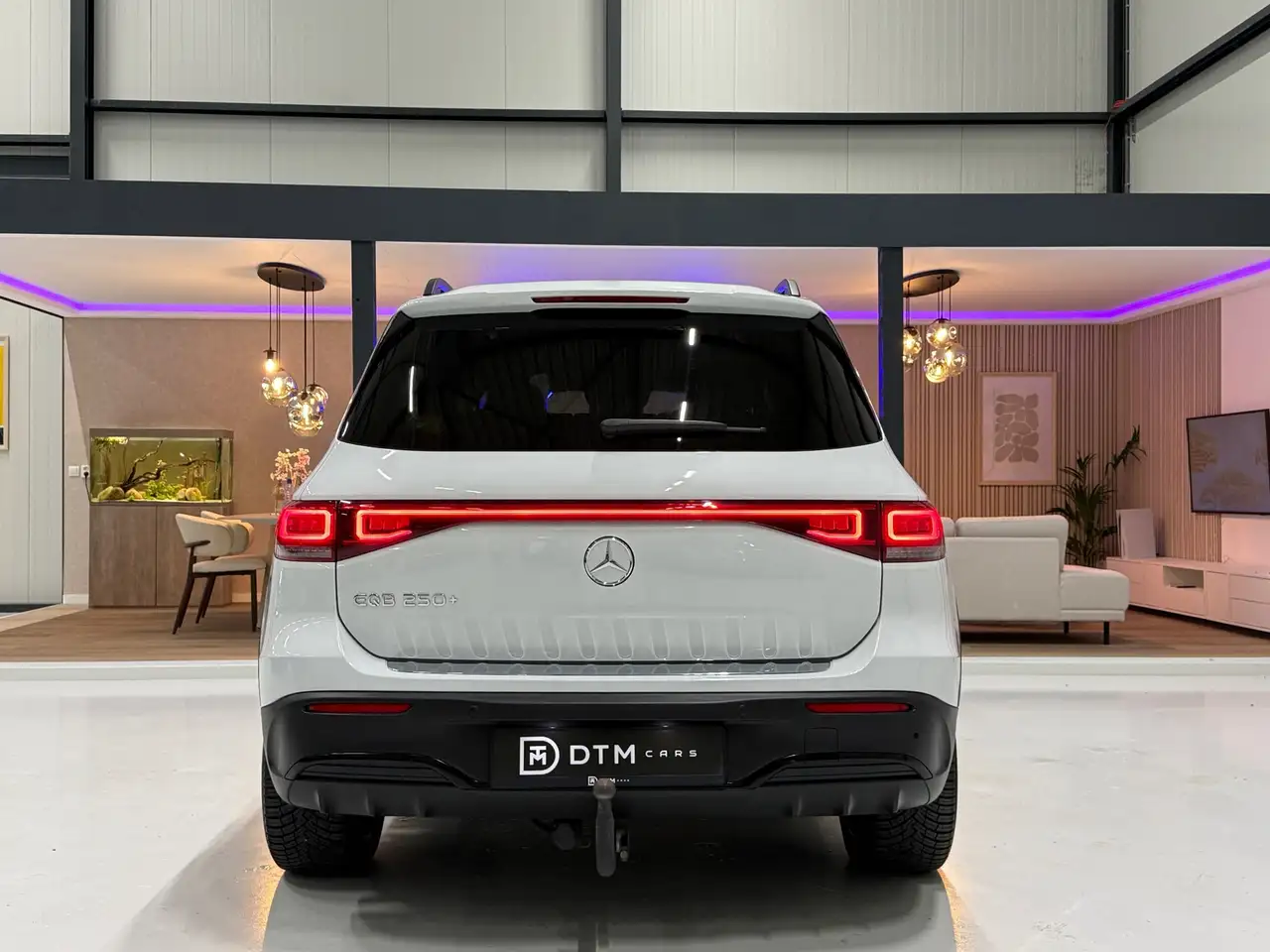 Mercedes-Benz EQB 250 9