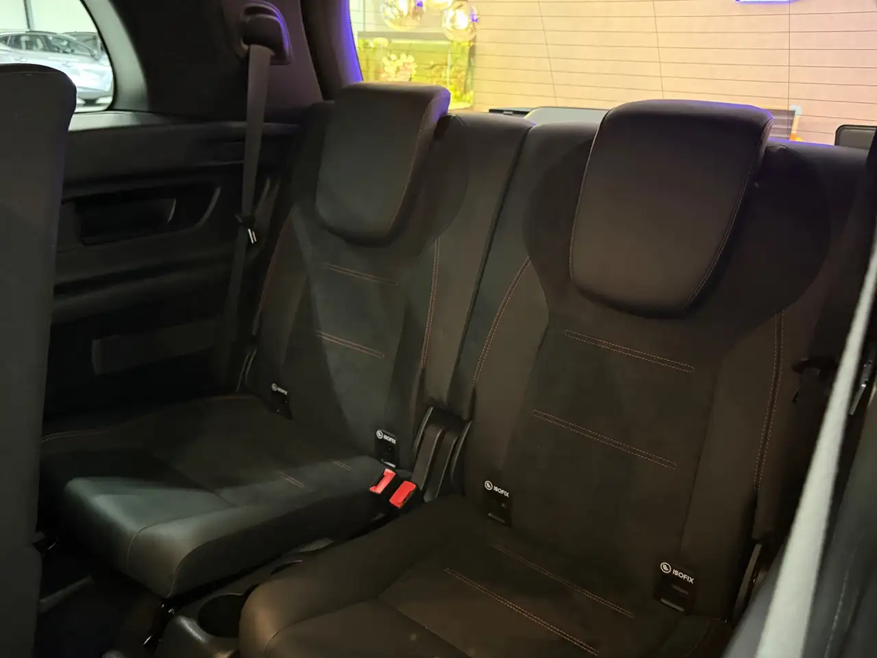 Mercedes-Benz EQB 250 11