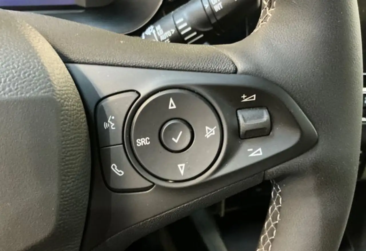 Opel Corsa 11