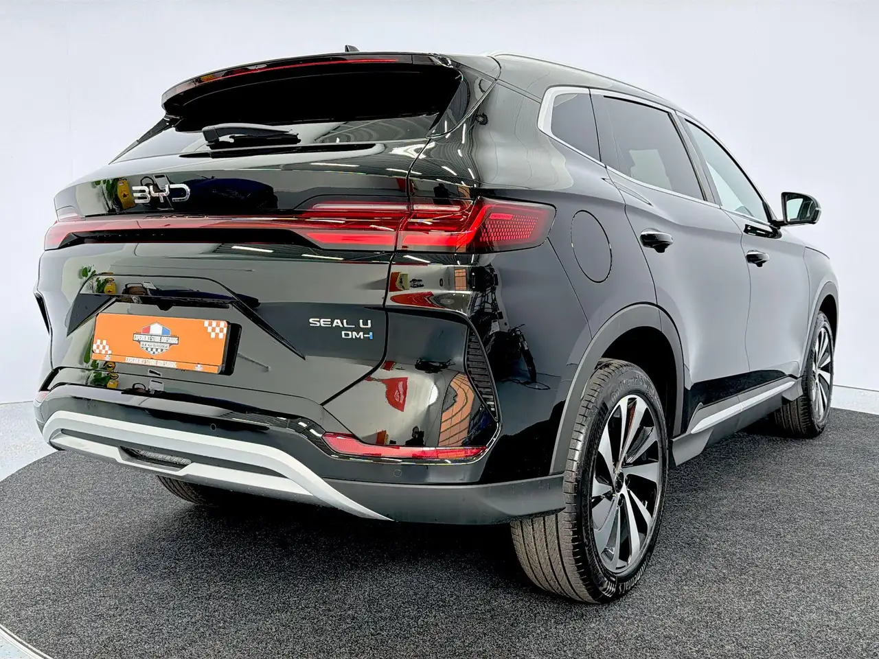BYD Seal 8