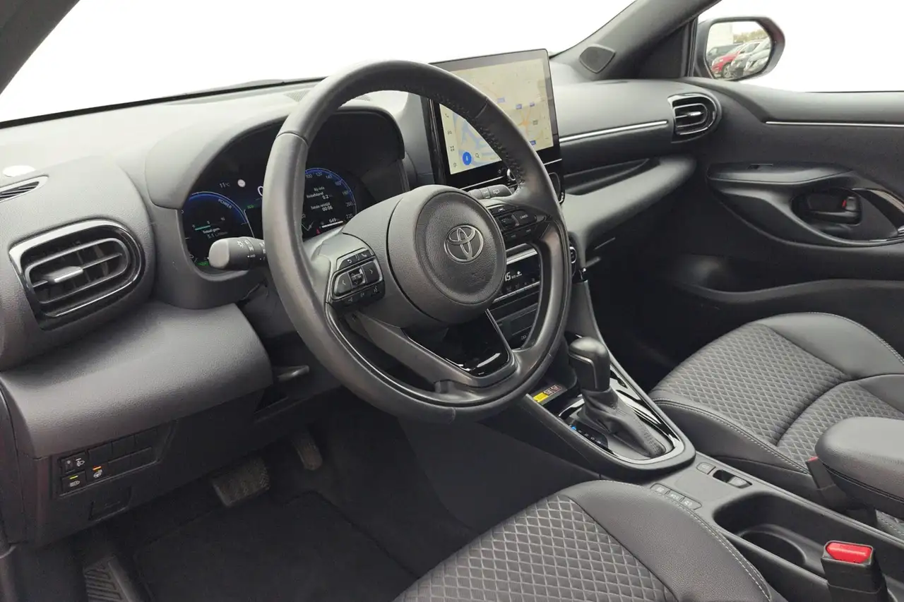 Toyota Yaris 10