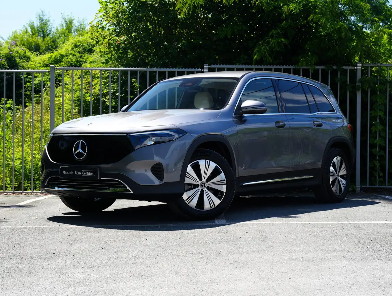 Mercedes-Benz EQB 250 2