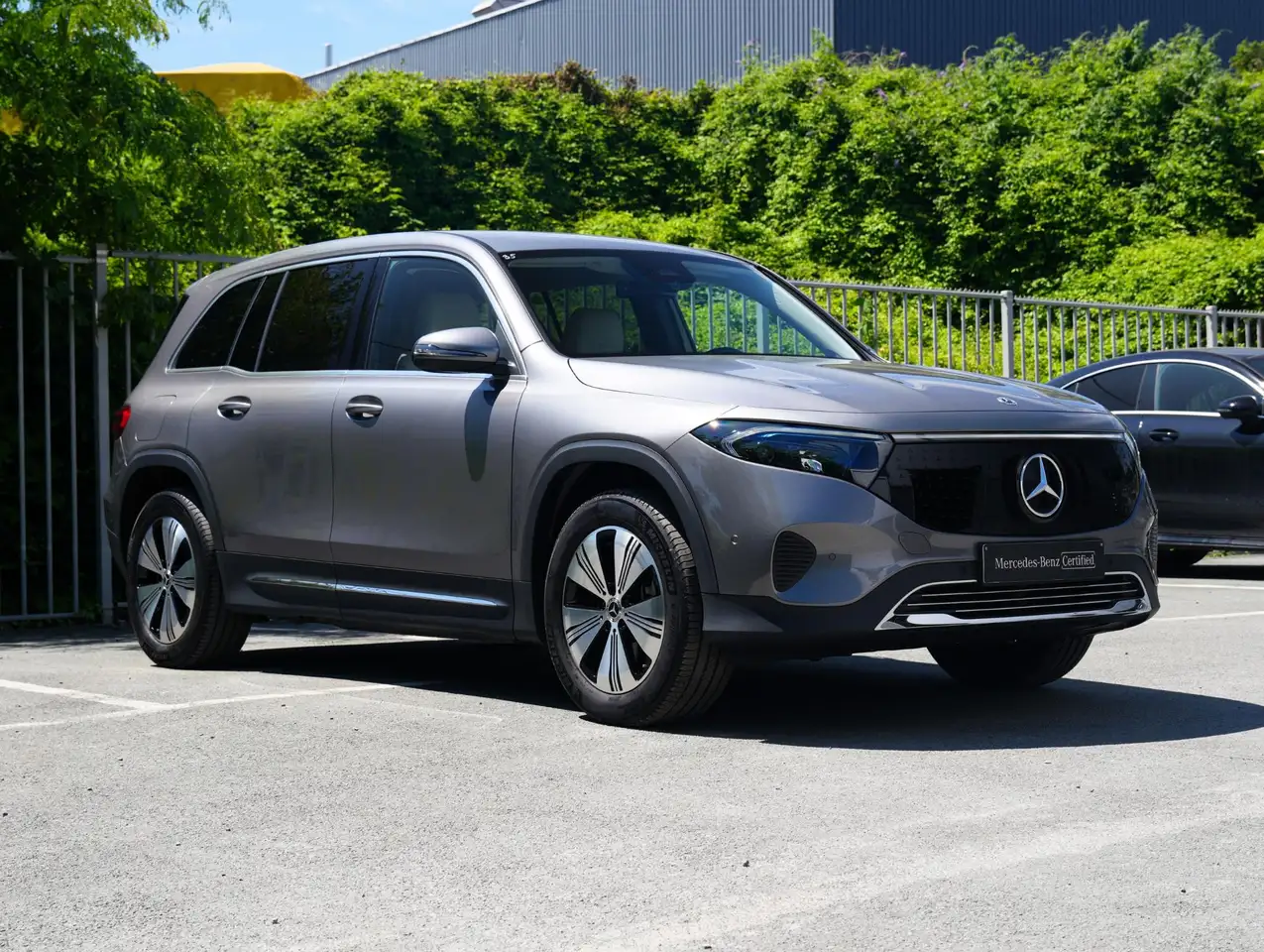Mercedes-Benz EQB 250 7