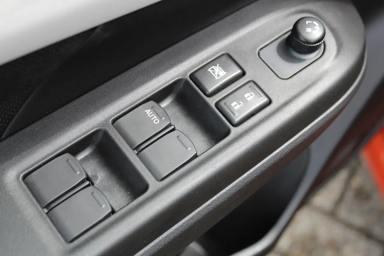 Suzuki Swift 12