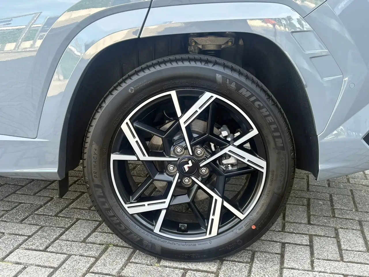 Hyundai TUCSON 12