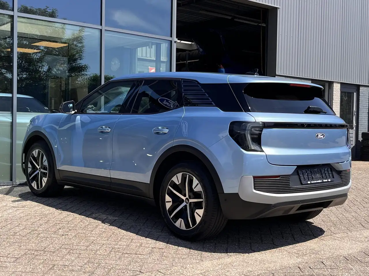 Ford Explorer 11
