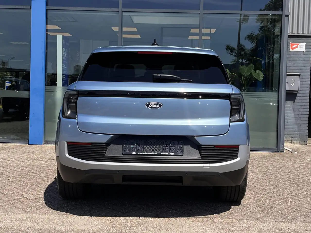 Ford Explorer 12