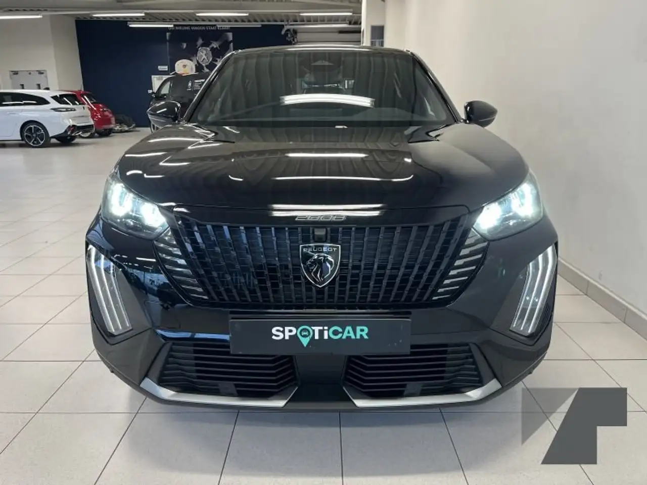 Peugeot 2008 8