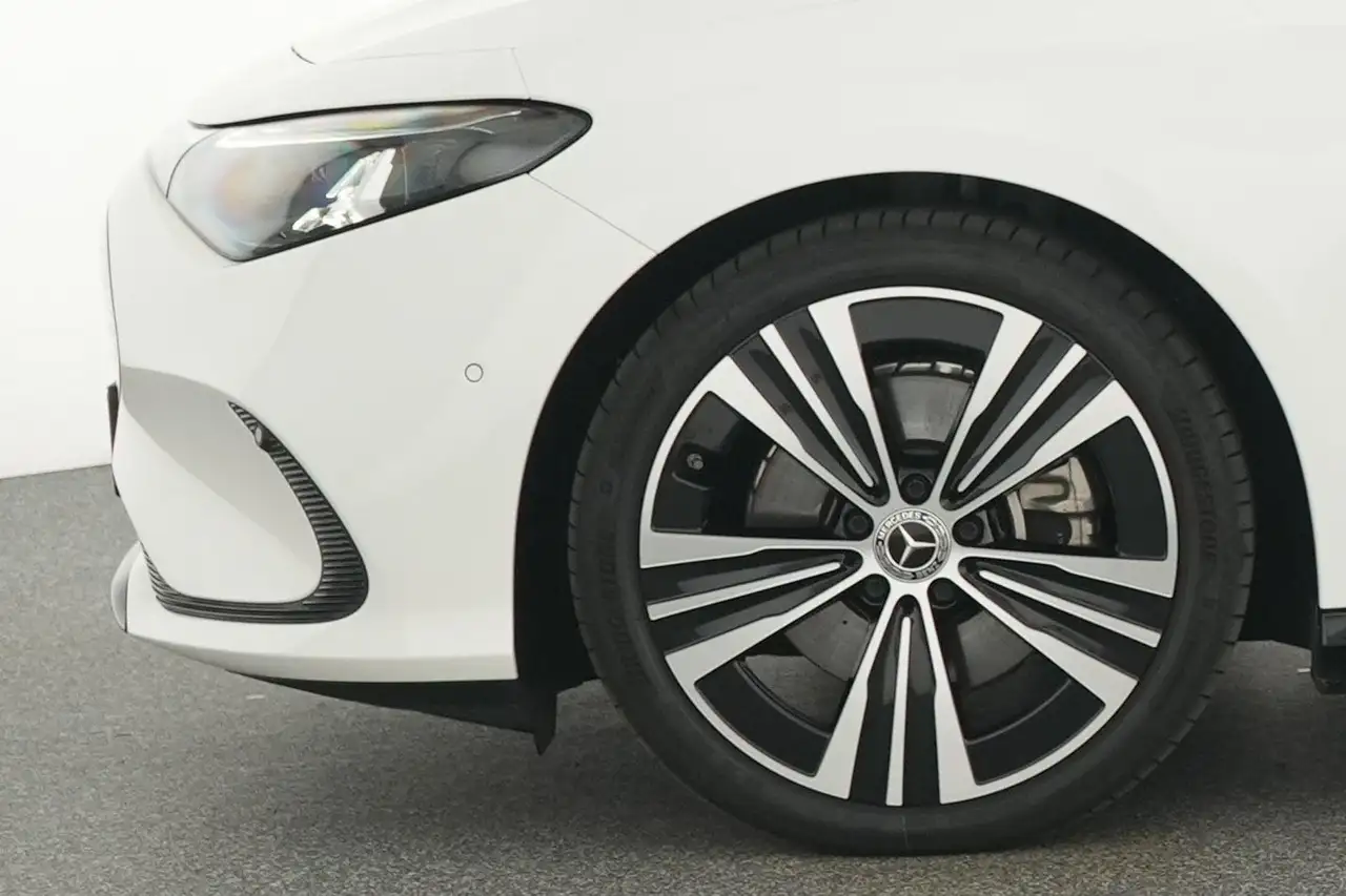 Mercedes-Benz CLA 250 5