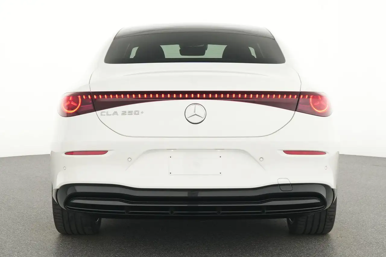 Mercedes-Benz CLA 250 7