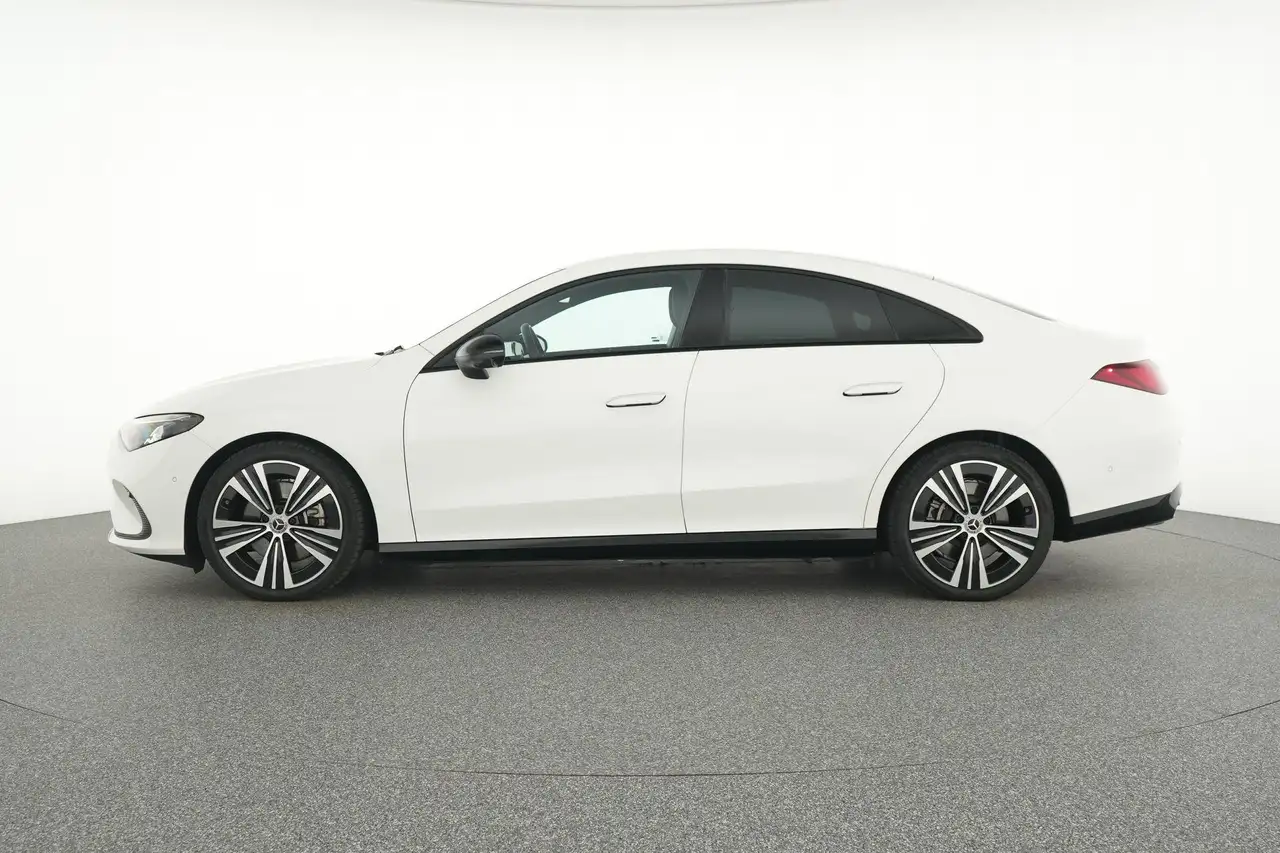 Mercedes-Benz CLA 250 8