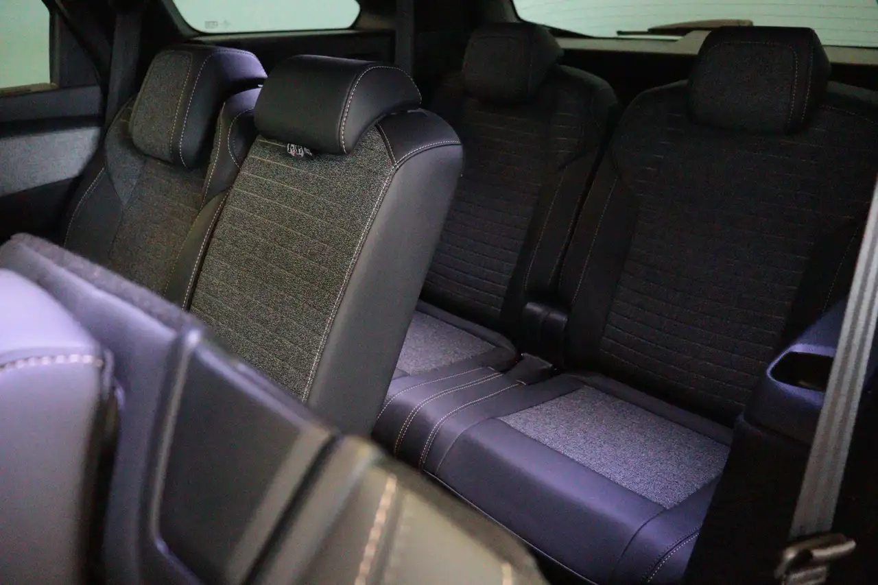 Peugeot 5008 6