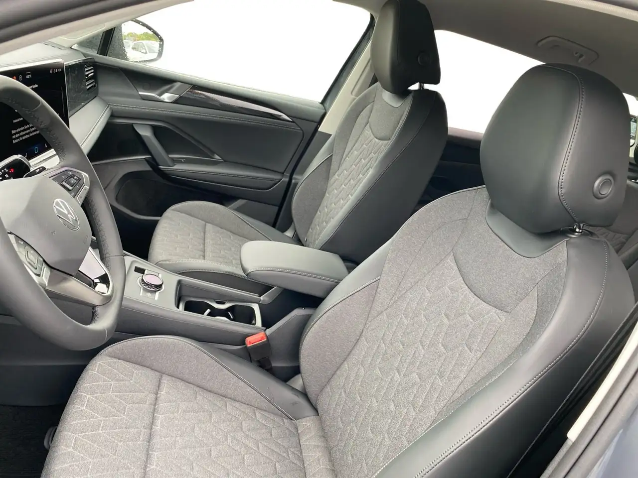 Volkswagen Tiguan 8
