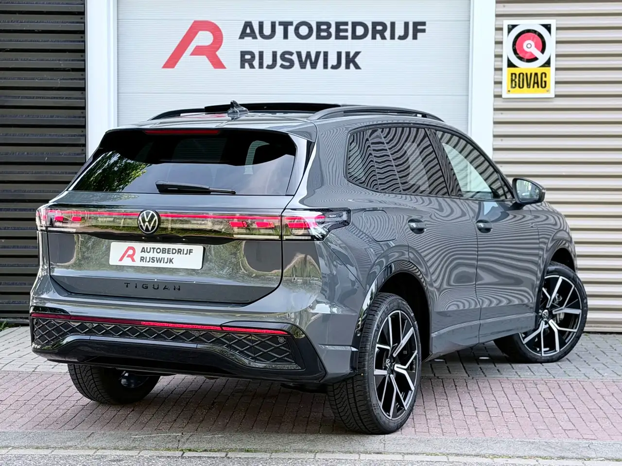Volkswagen Tiguan 4