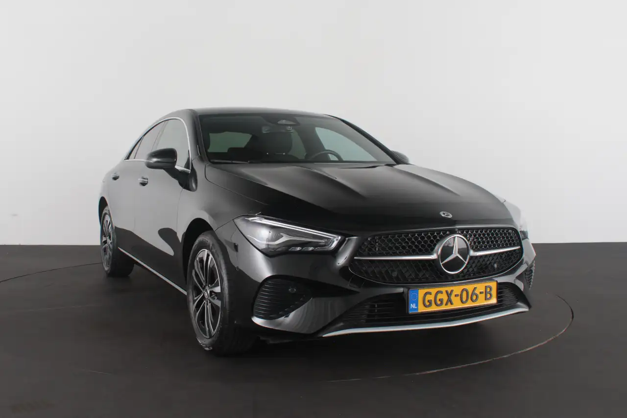 Mercedes-Benz CLA 250 3