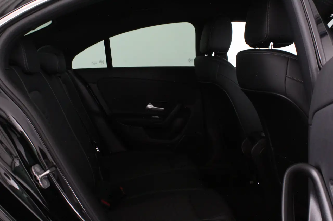 Mercedes-Benz CLA 250 11