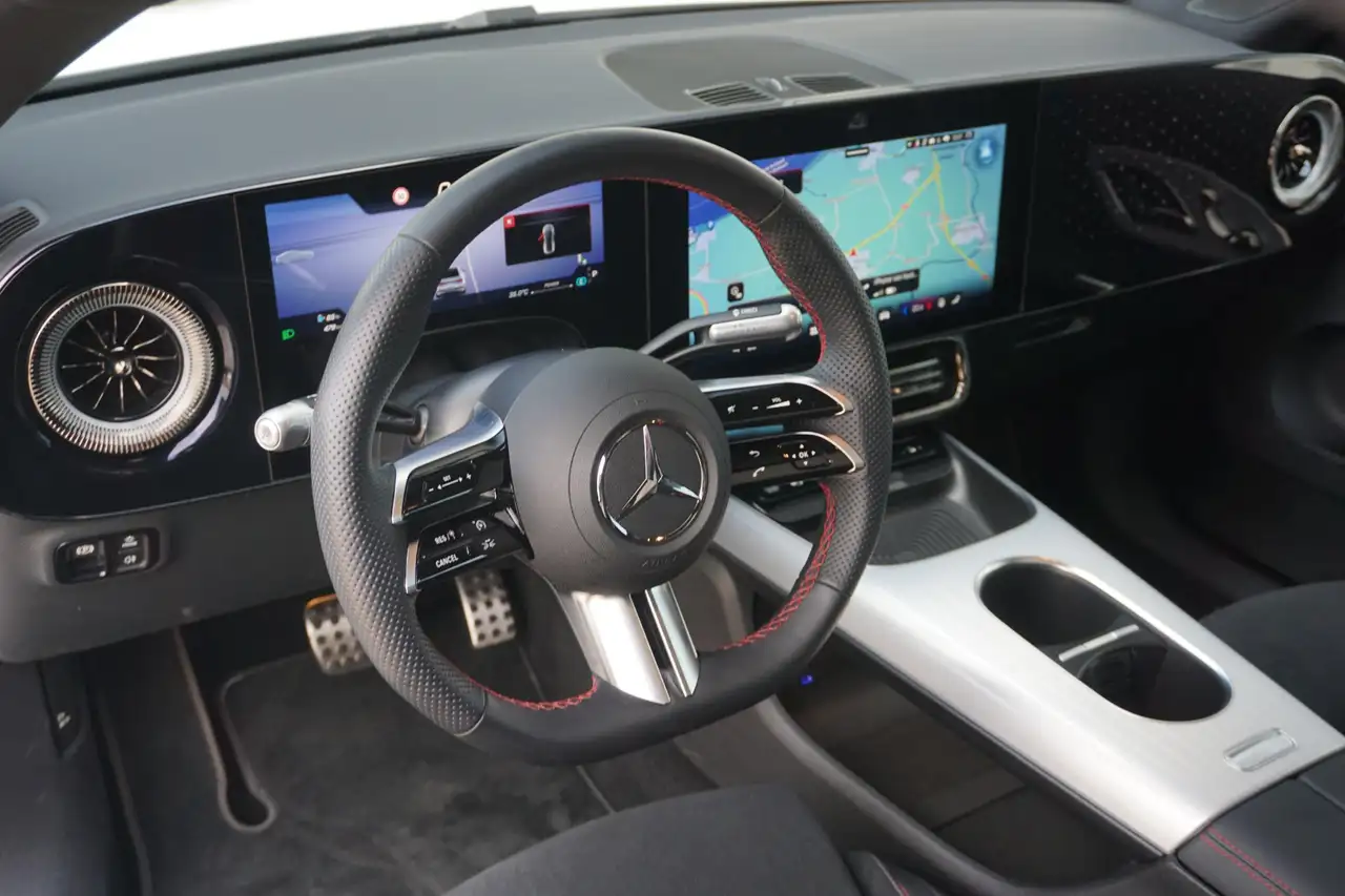 Mercedes-Benz CLA 250 3