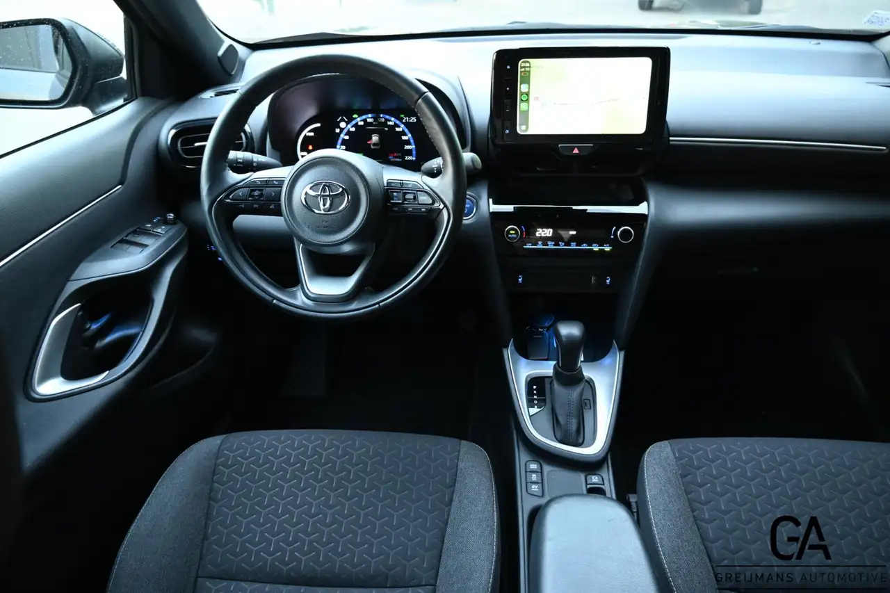 Toyota Yaris 10