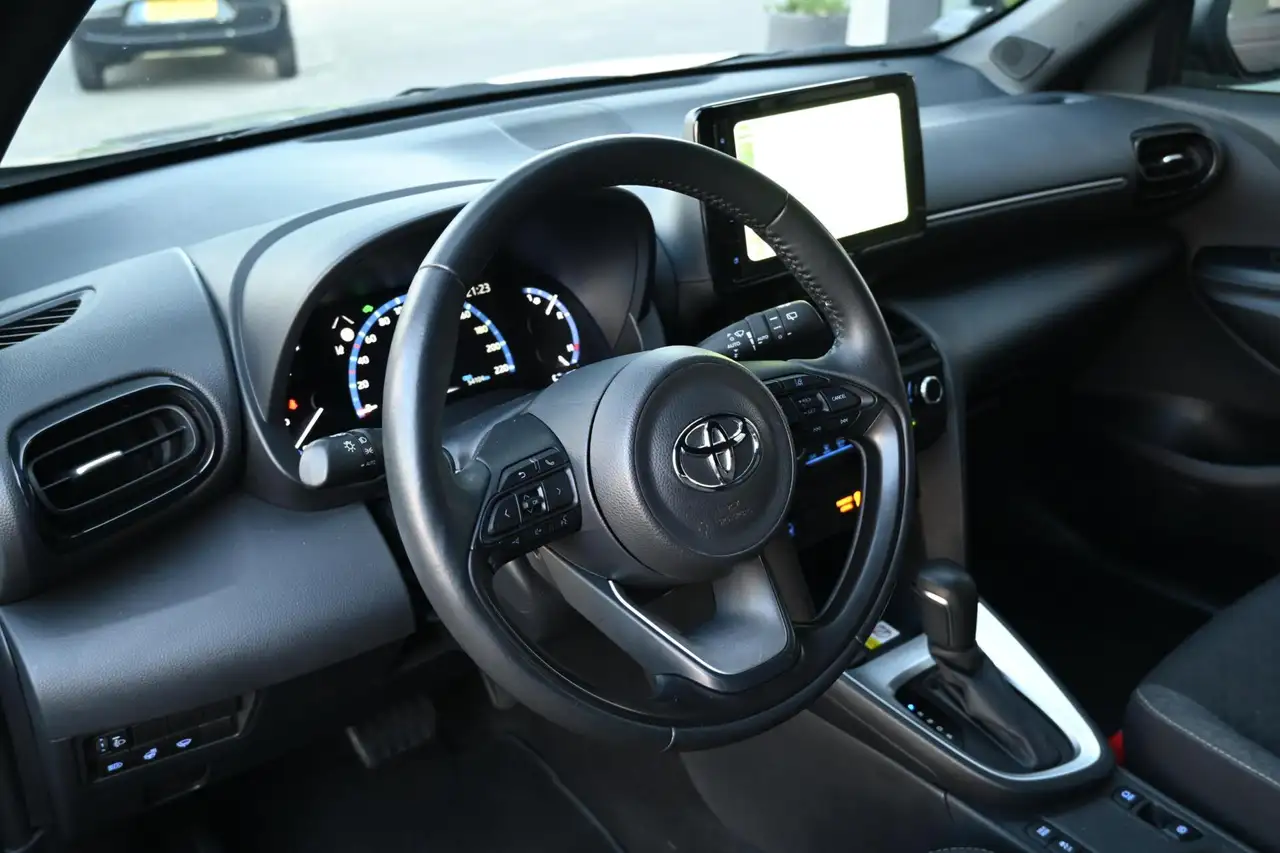 Toyota Yaris 11