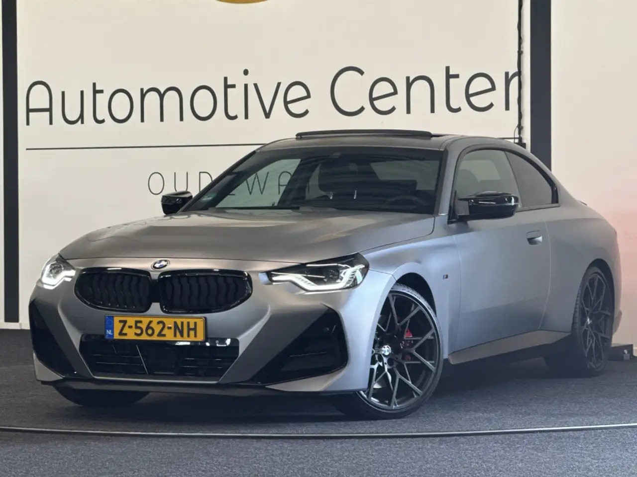 BMW 230
