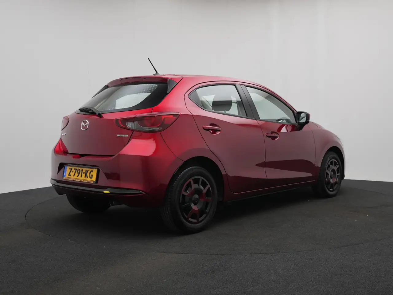 Mazda 2 5