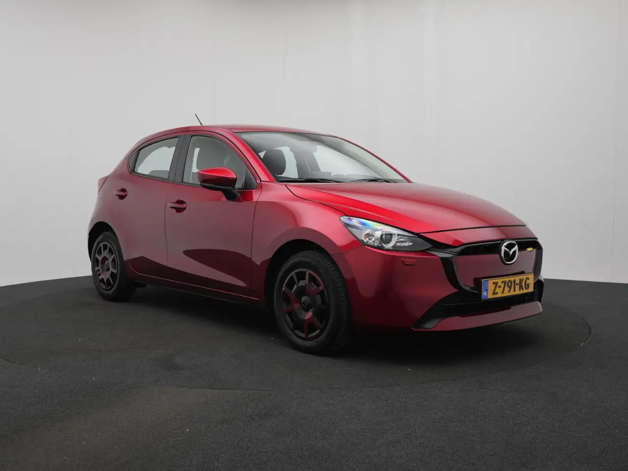 Mazda 2 7