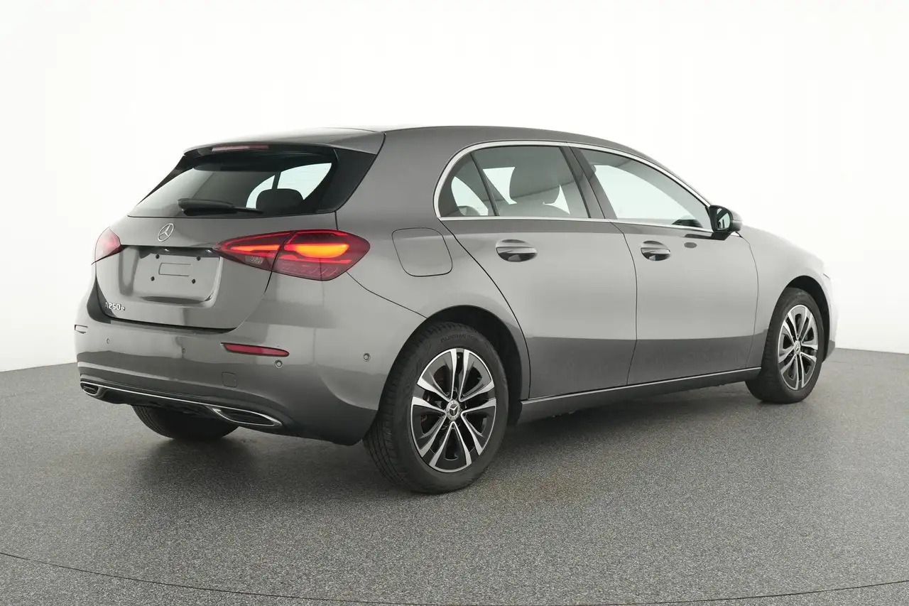 Mercedes-Benz A 250 5