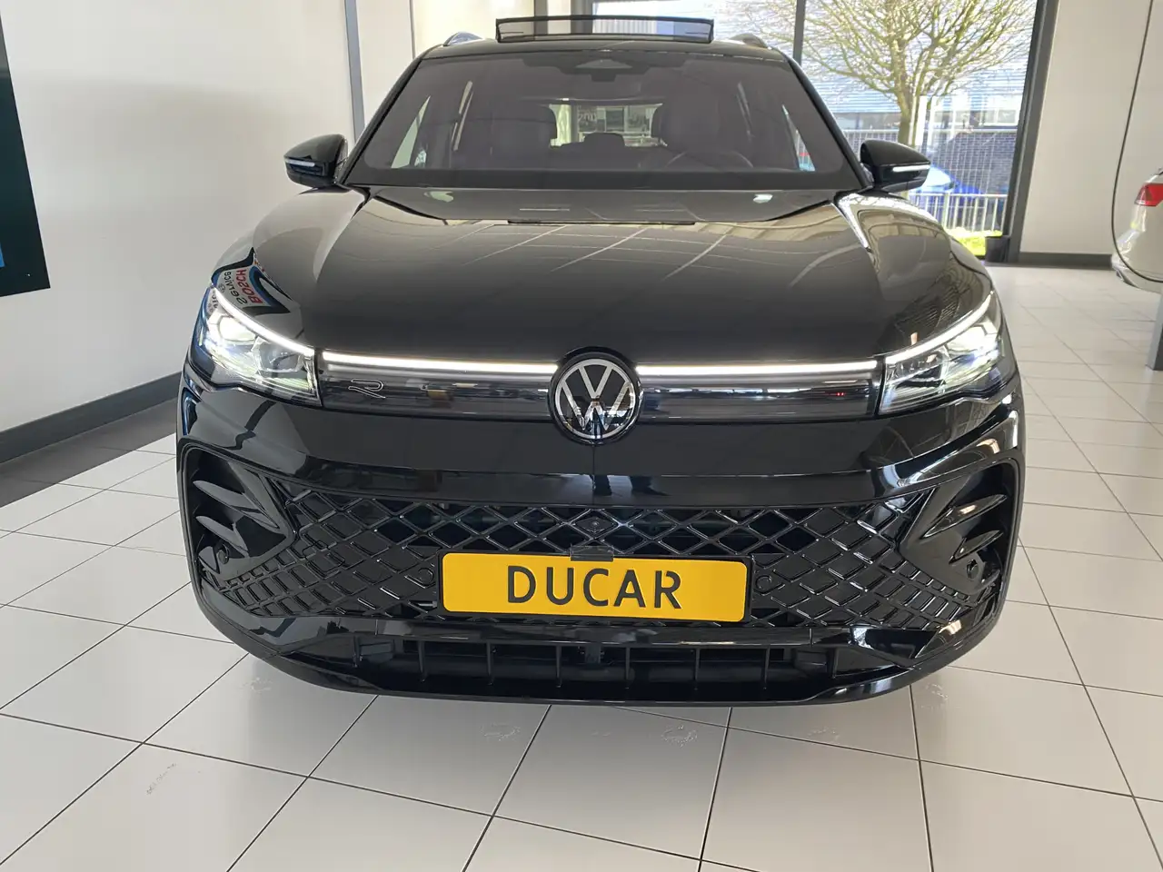 Volkswagen Tiguan 8