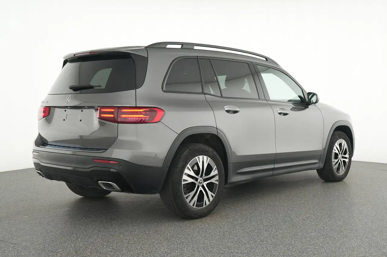 Mercedes-Benz GLB 180 4