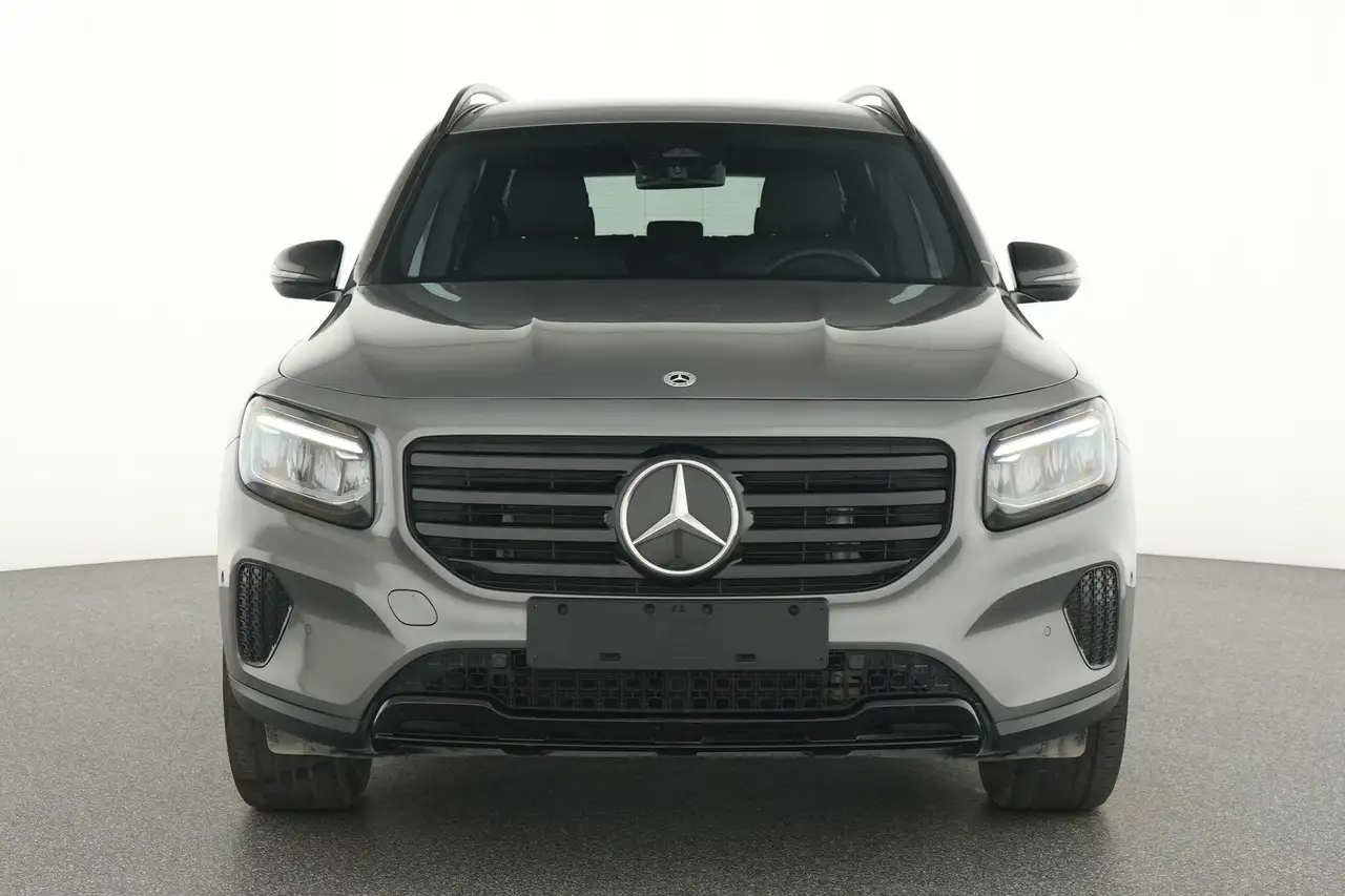 Mercedes-Benz GLB 180 6
