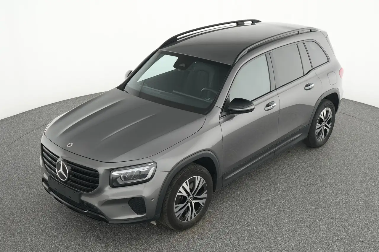 Mercedes-Benz GLB 180 11