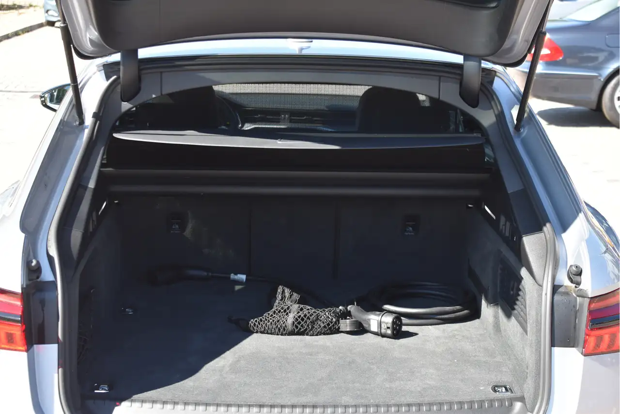 Audi A6 12