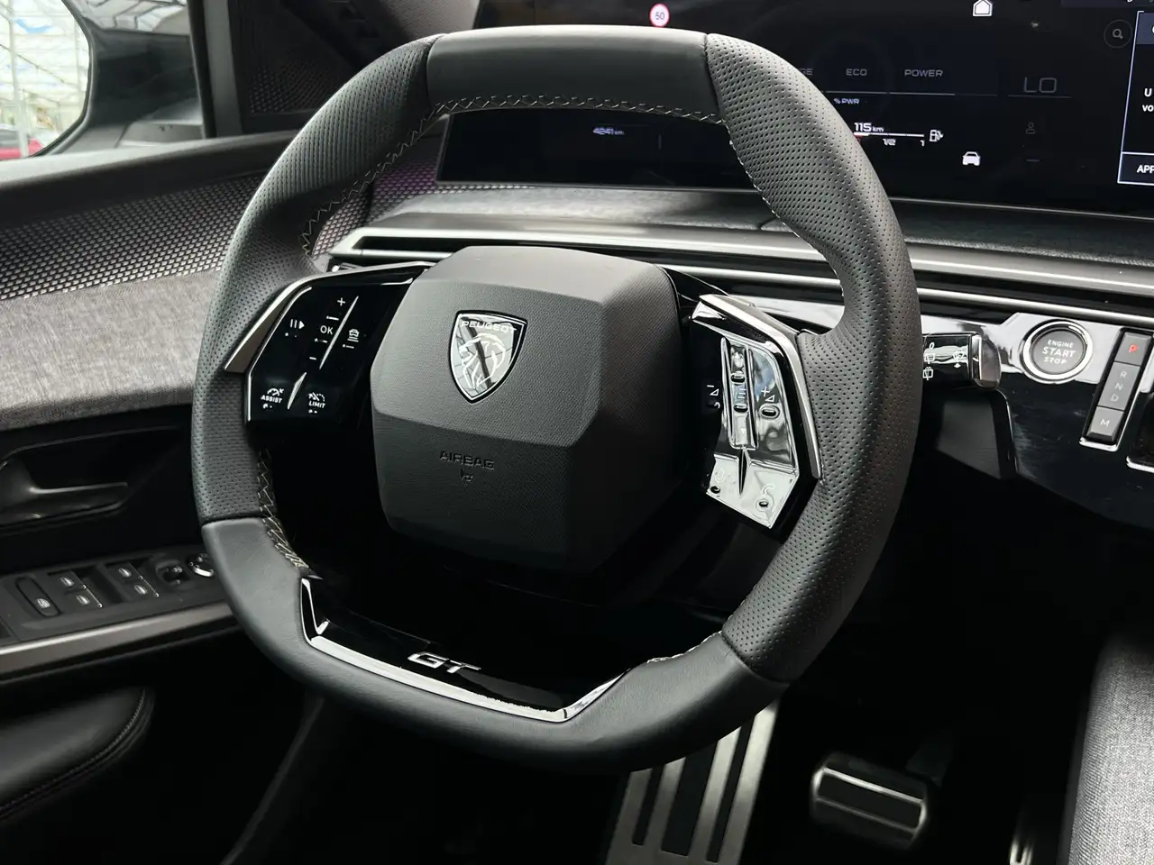 Peugeot 5008 6