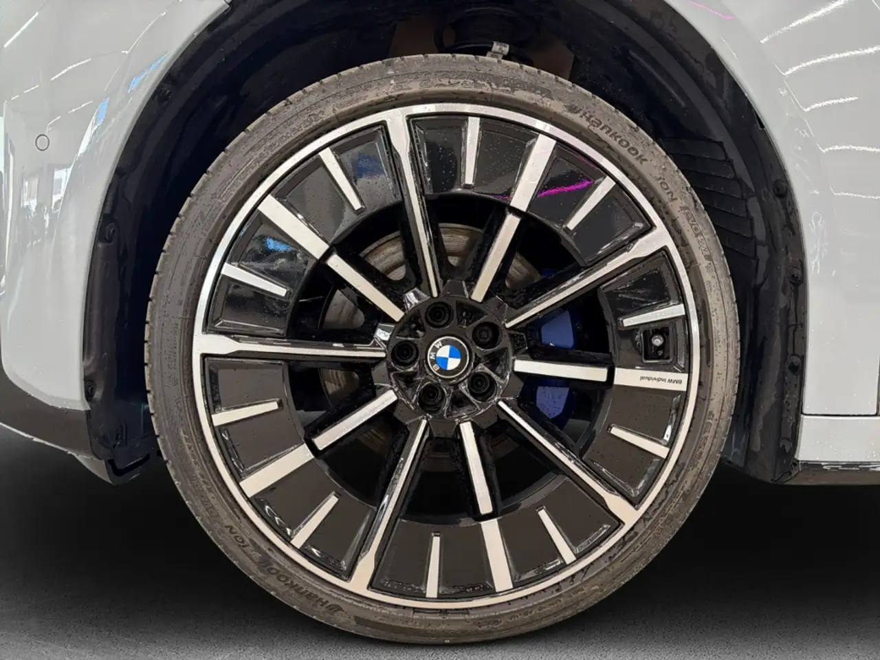 BMW iX3 50 7