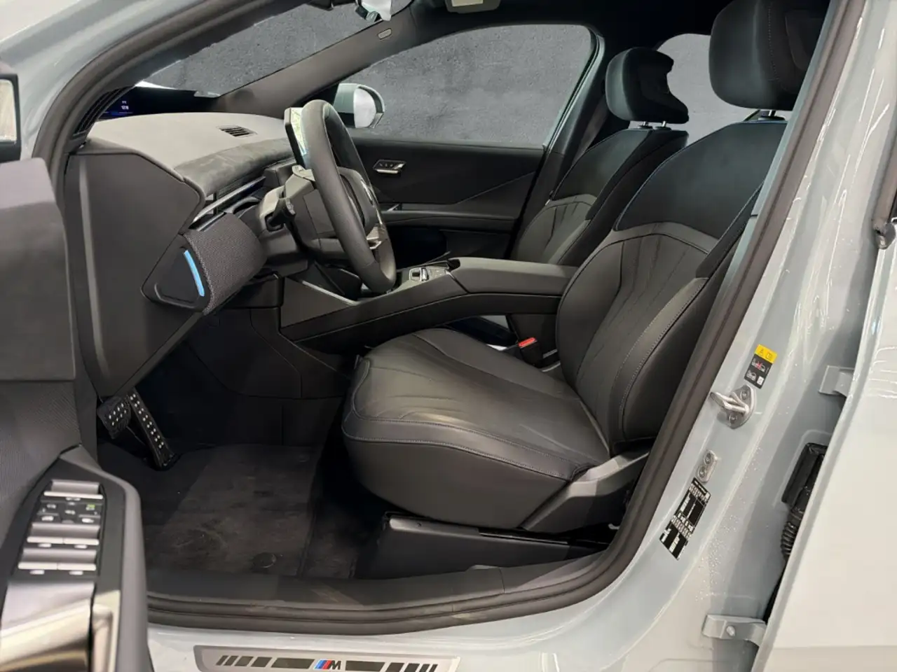 BMW iX3 50 8