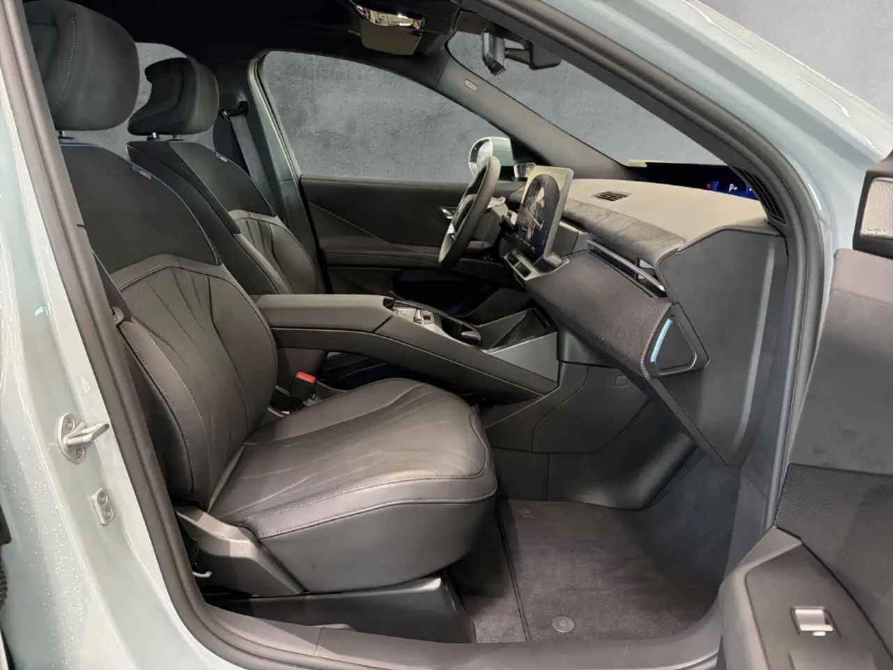 BMW iX3 50 11
