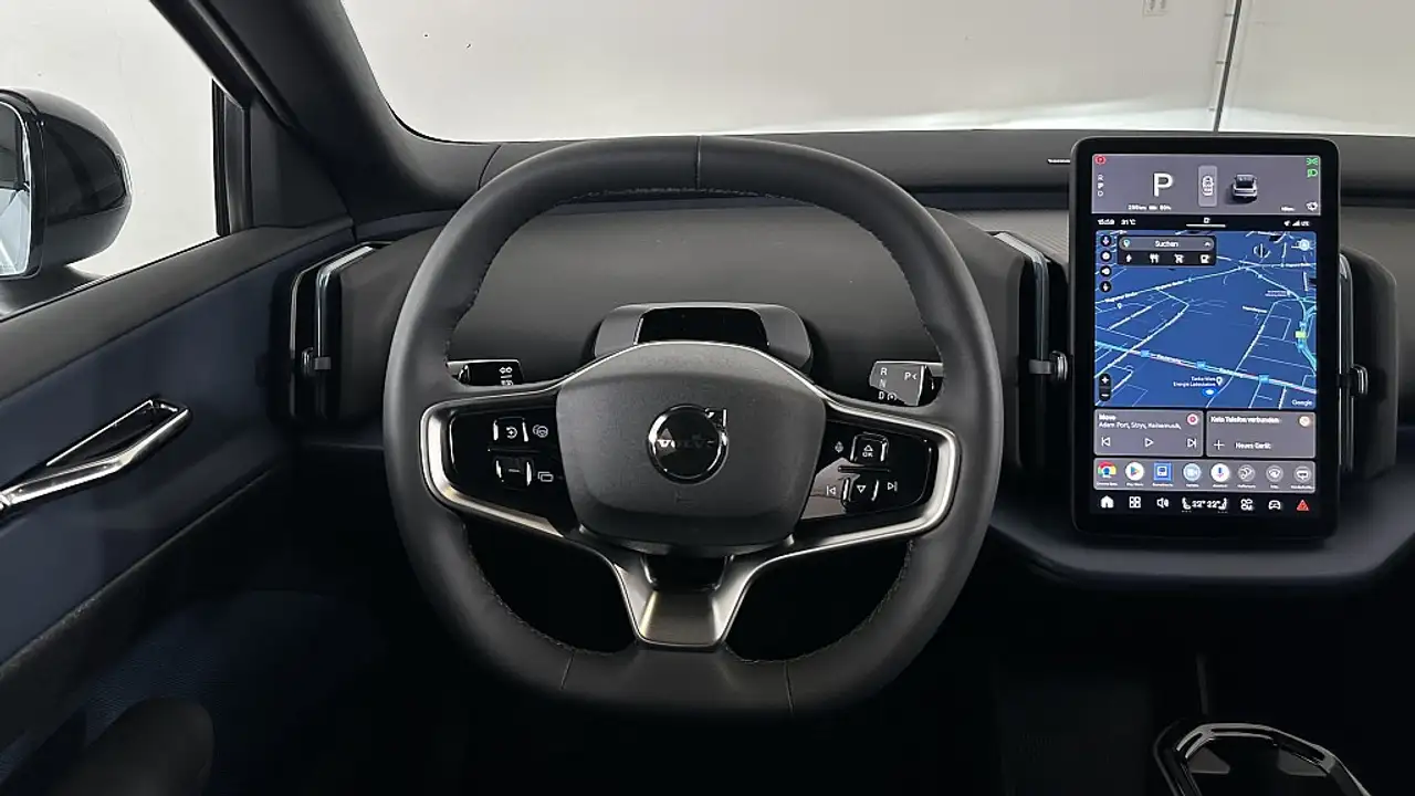 Volvo EX30 9