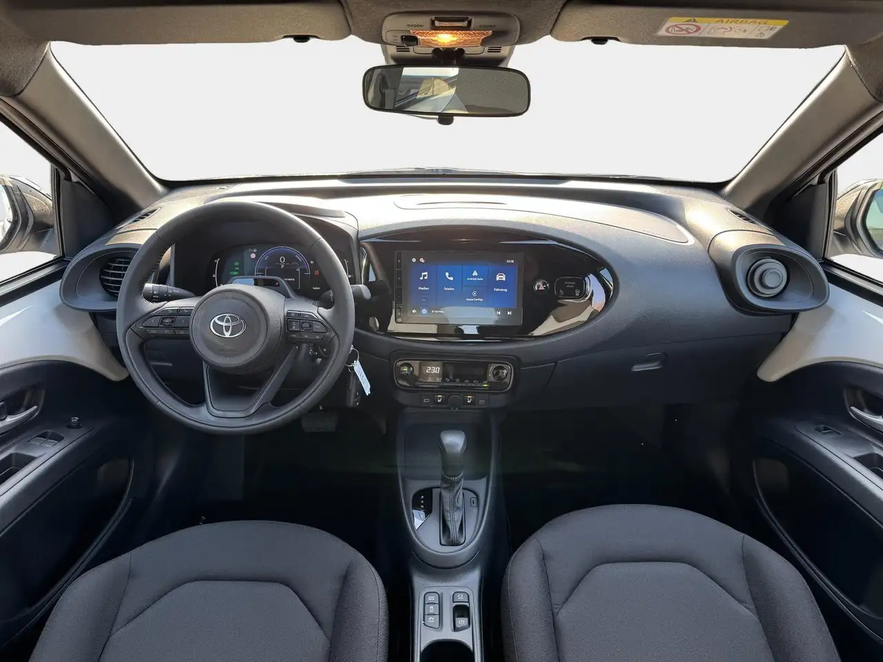 Toyota Aygo X 10
