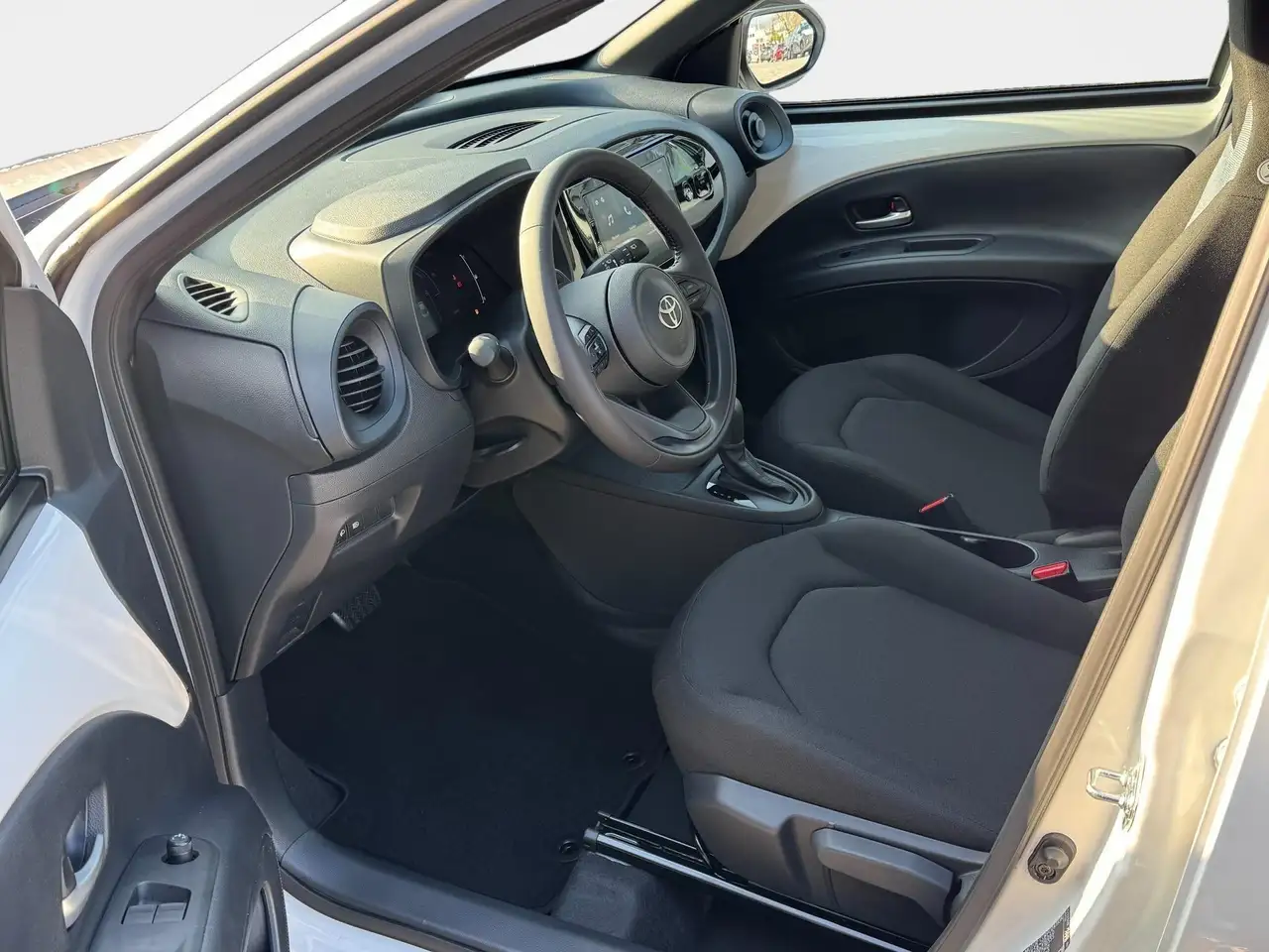 Toyota Aygo X 11