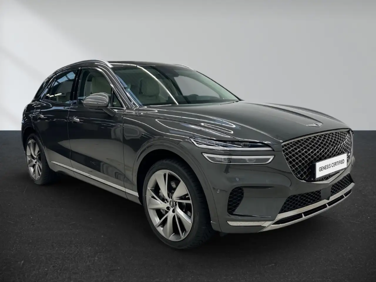 Genesis GV70 3