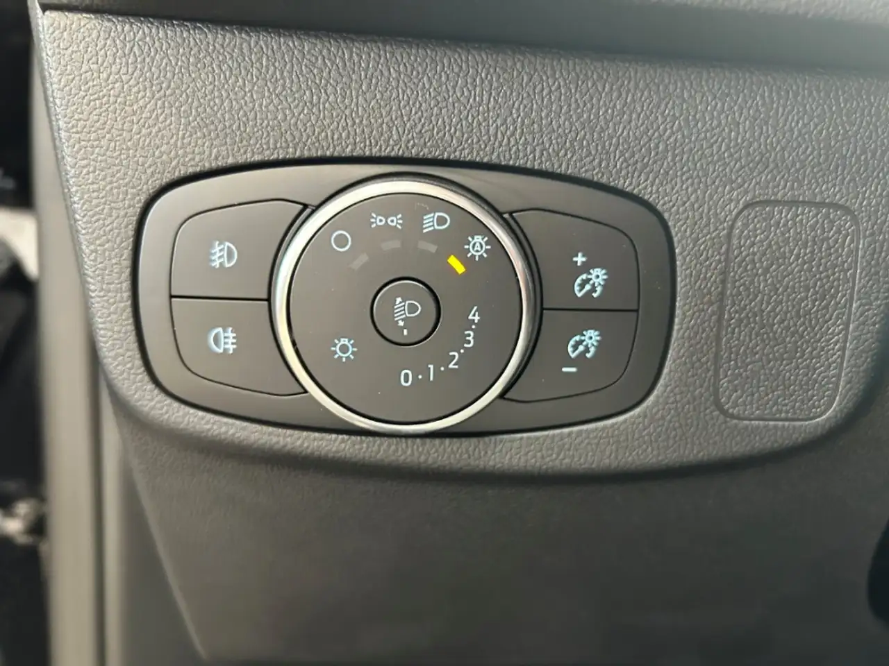 Ford Focus 12