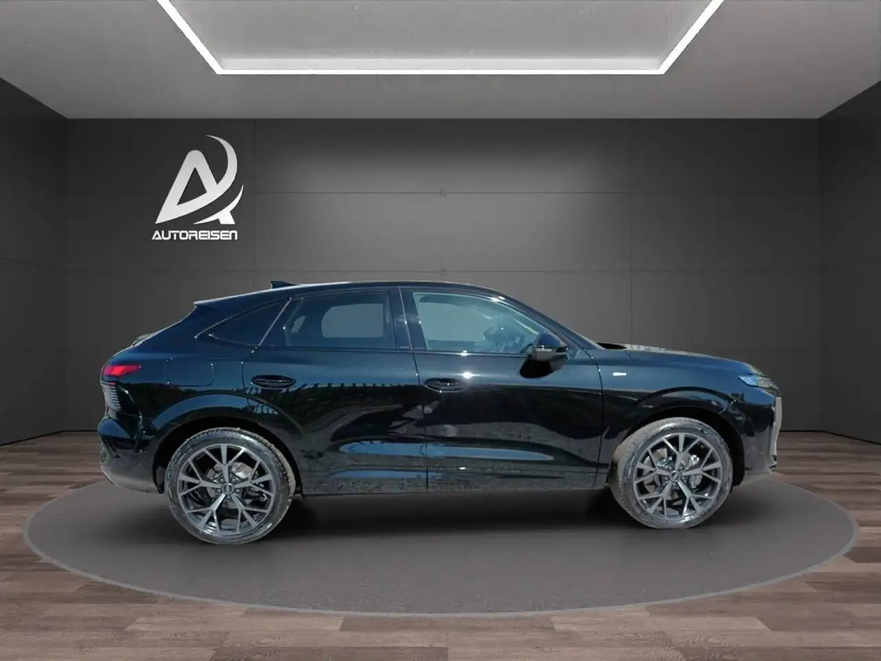 Audi Q3 6