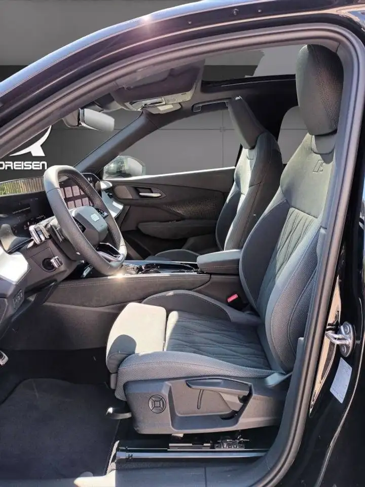 Audi Q3 8