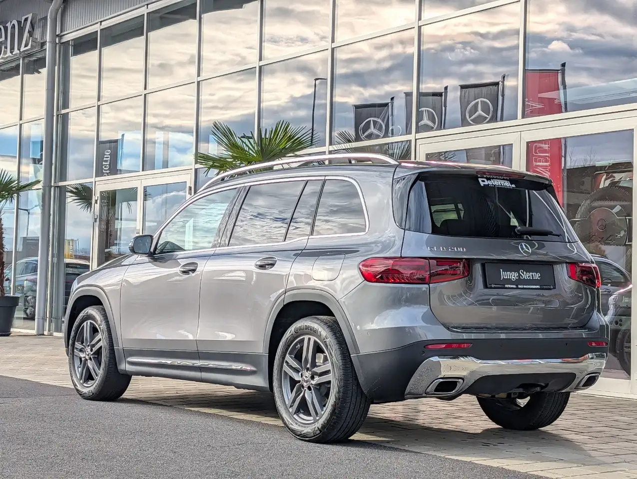 Mercedes-Benz GLB 200 4
