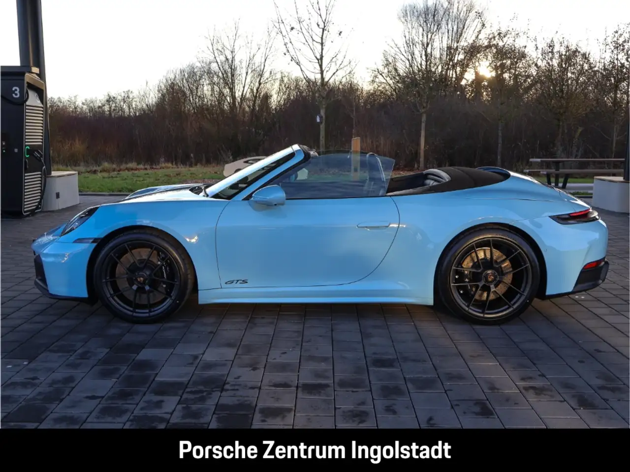 Porsche 992 911 2